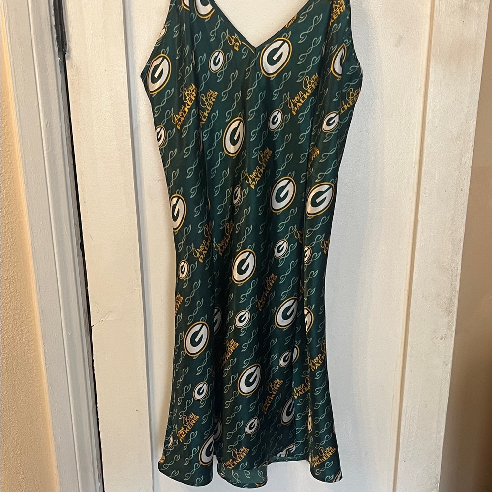 Green Bay Packers Women's Green Chemise